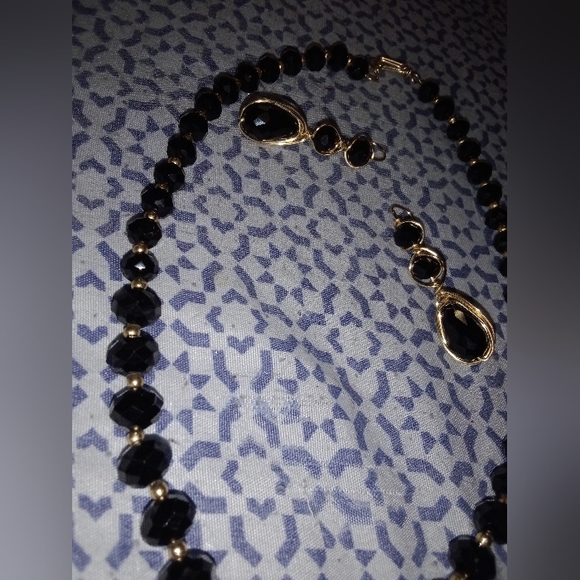 Pretty Necklace set 😍 😍 - Picture 9 of 12